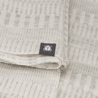 Poncho sjal 100% ull, snövit-sandgrå