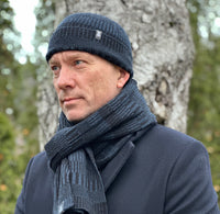 Mössa beanie 100% ull, unisex, midnattsblå-kolsvart