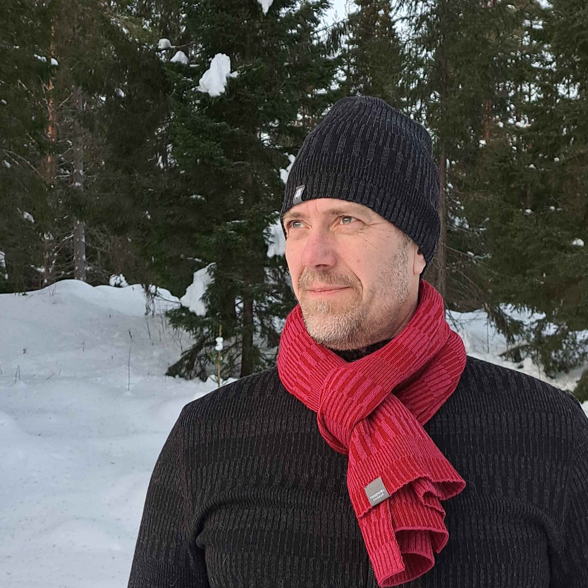 Halsduk sjal 100% ull, unisex, lingonröd-hallonrosa