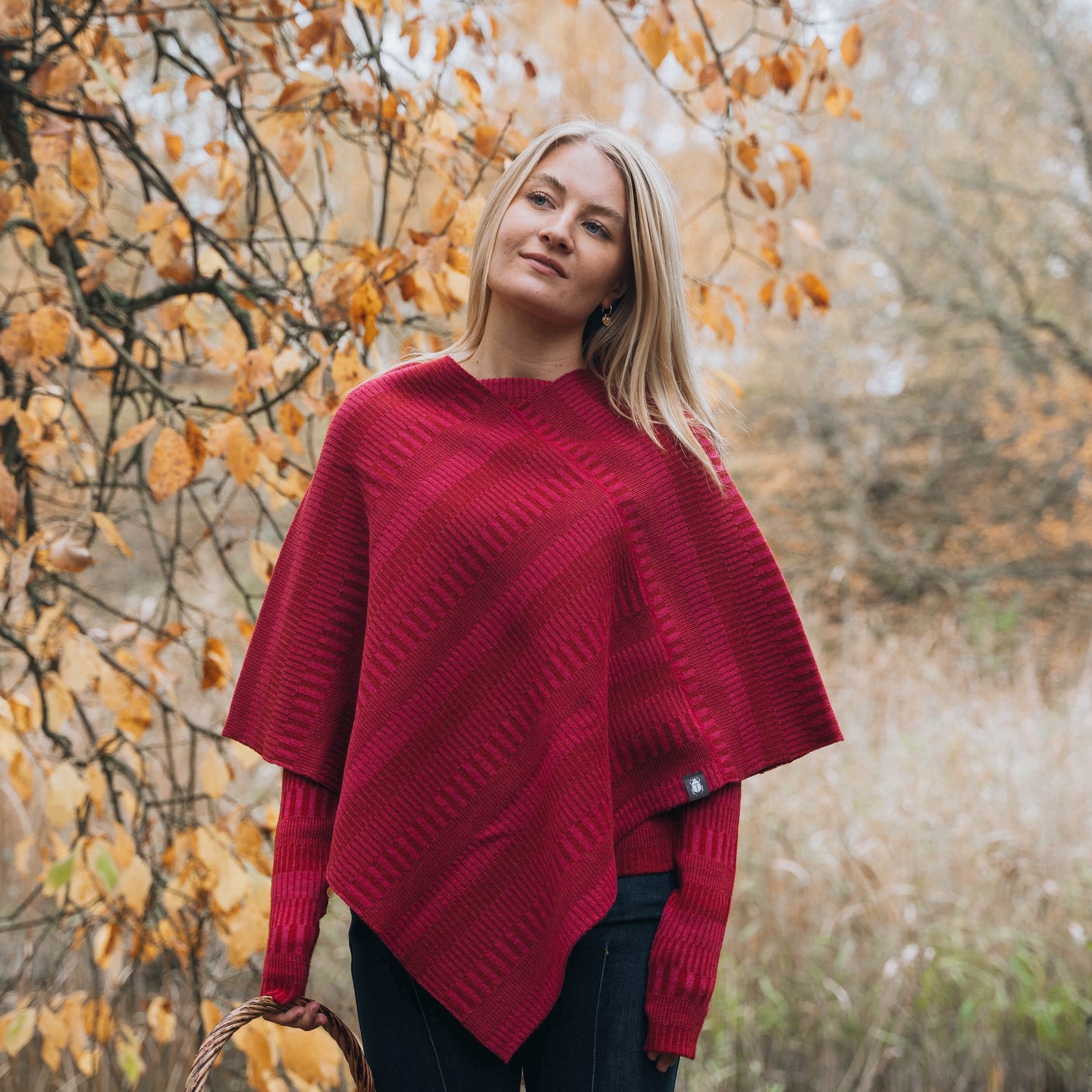 Poncho sjal 100% ull, unisex, lingonröd-hallonrosa