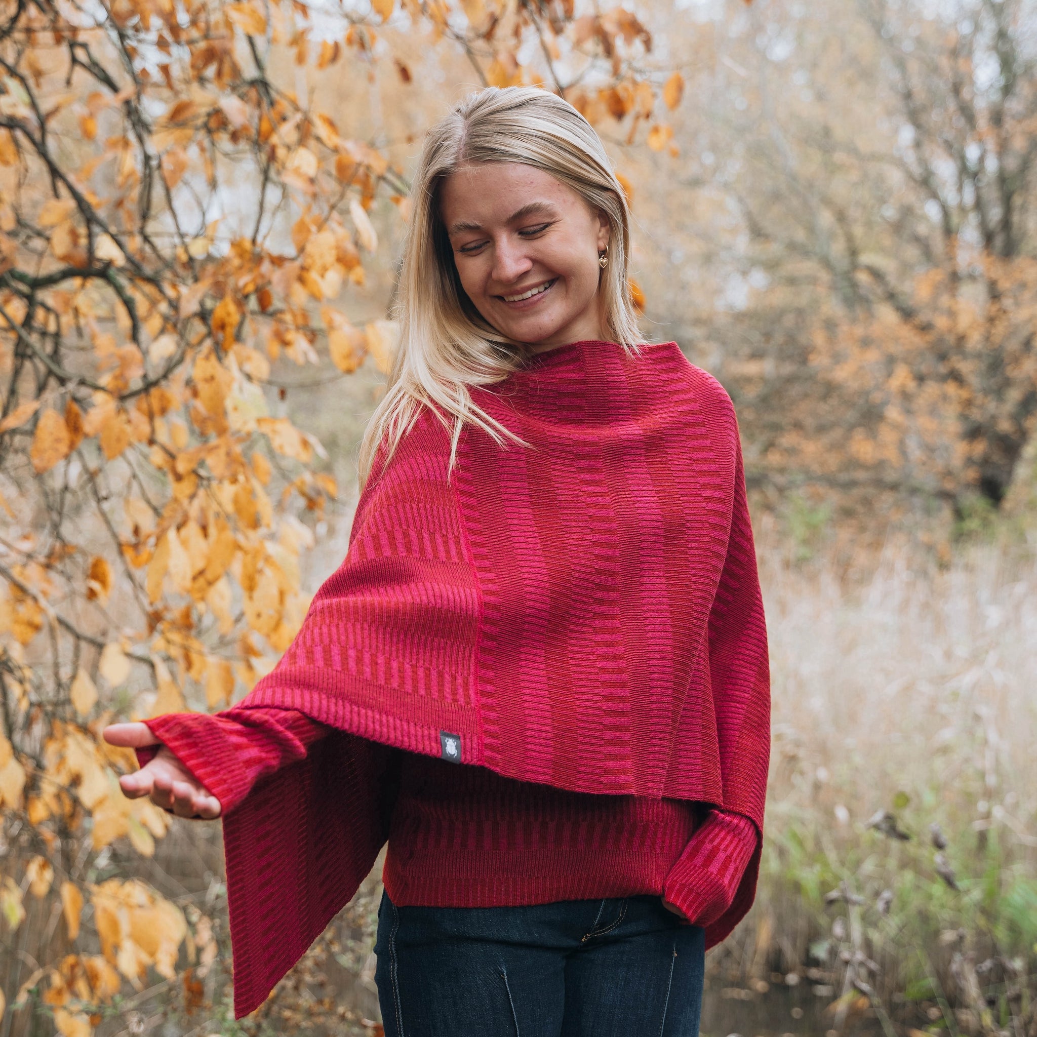 Poncho sjal 100% ull, unisex, lingonröd-hallonrosa