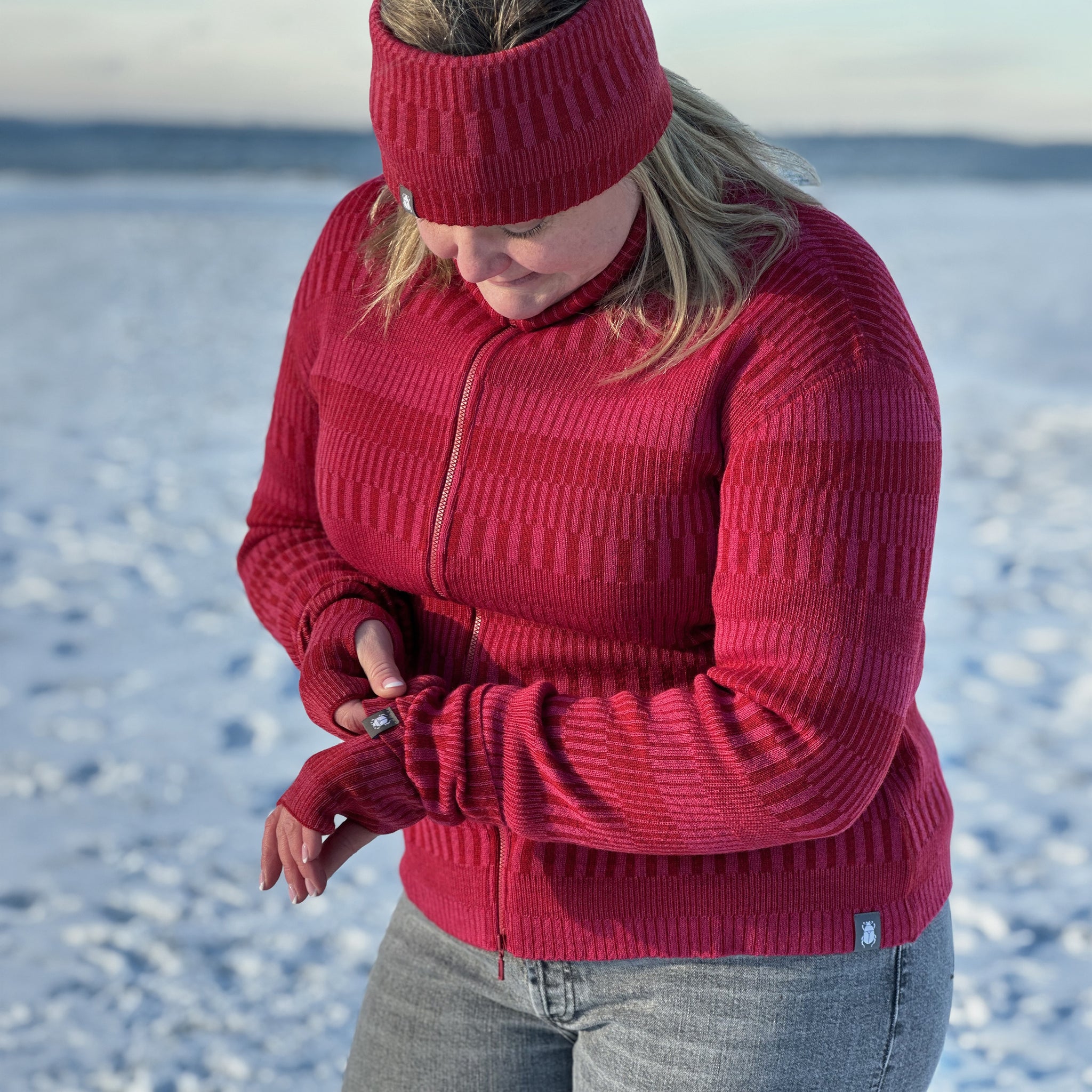 Kofta figursydd med hög krage 100% ull, dam, lingonröd-hallonrosa