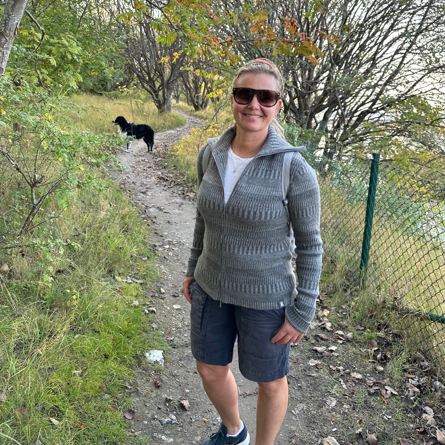 Kofta figursydd med hög krage 100% ull, dam, askgrå-stengrå