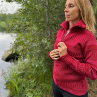 Kofta figursydd med hög krage 100% ull, dam, lingonröd-hallonrosa