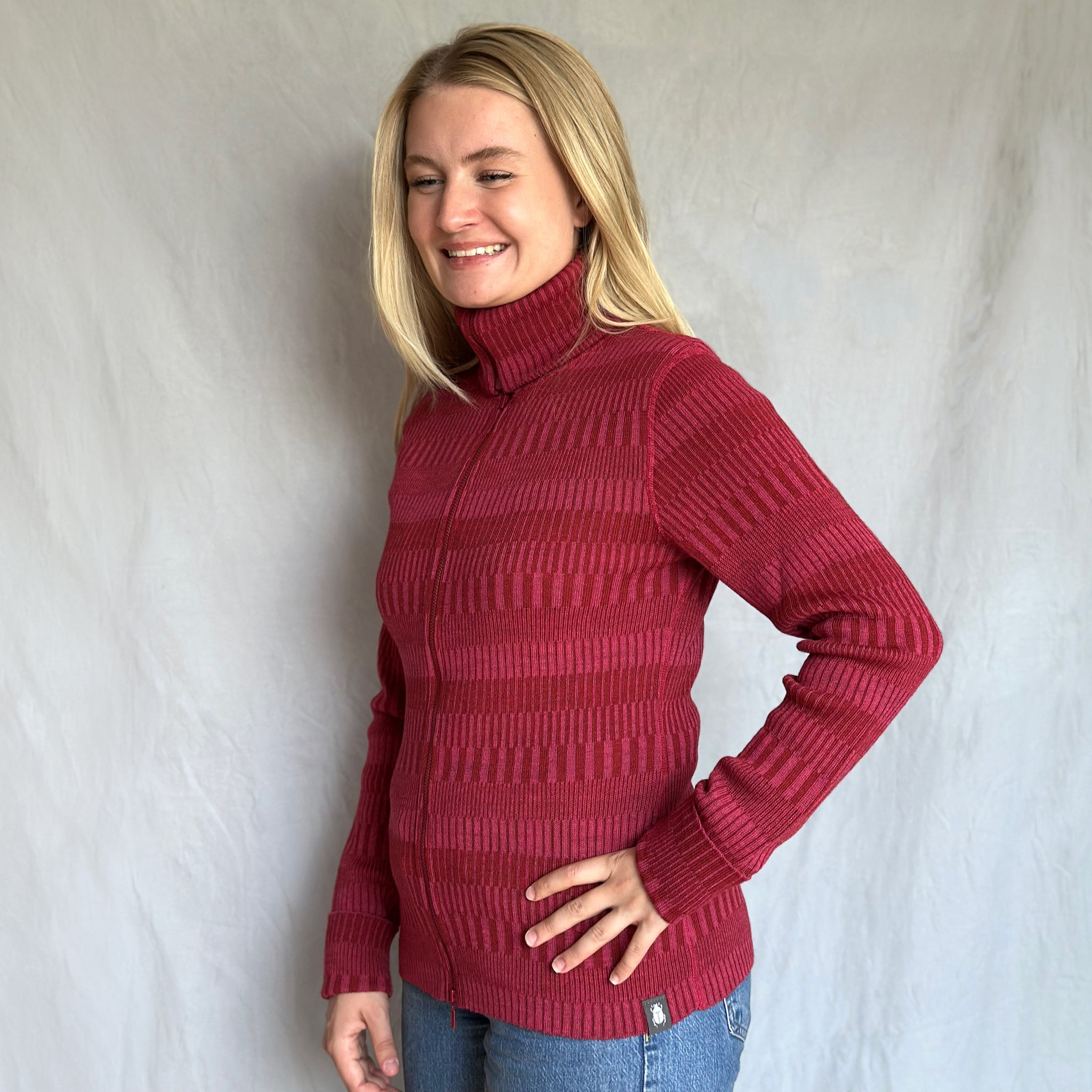 Kofta figursydd med hög krage 100% ull, dam, lingonröd-hallonrosa