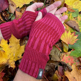 Handledsvärmare torgvantar 100% ull, unisex, lingonröda-hallonrosa